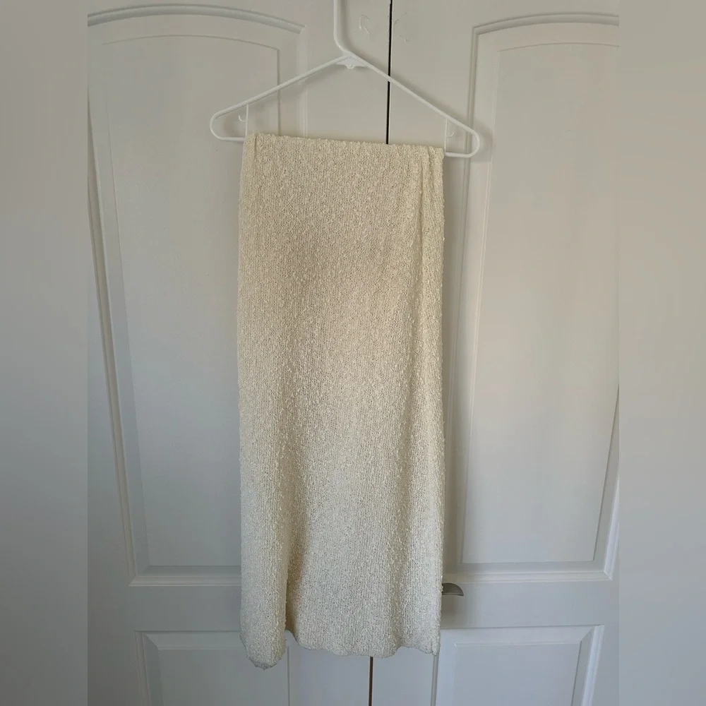 Meshki Cream Maxi Skirt & Knit Top Set - Picture 6 of 12